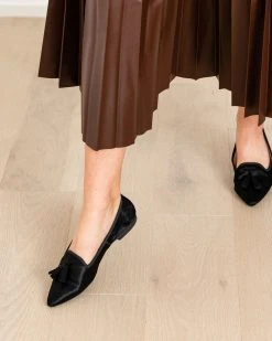 Patricia Green Casual Colt Pointed Toe Flat W/ Tassel