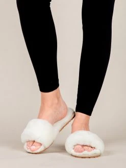 Patricia Green Tahoe Single Strap Slipper